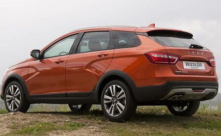 Lada Vesta SW Cross.jpg